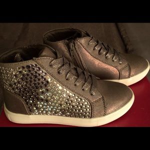 Little Girls Fashion Tennis Shoes Size 2